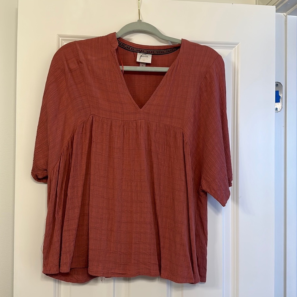 Knox rose flowy short sleeve blouse. Rust color. I also have one in mustard